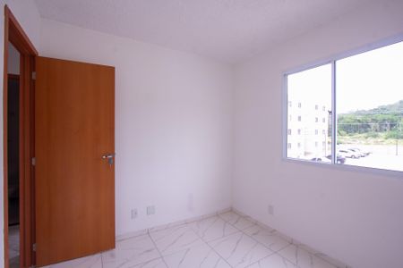 Quarto 1 de apartamento para alugar com 2 quartos, 32m² em Tribobó, São Gonçalo