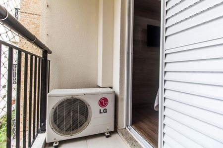 Apartamento à venda com 94m², 2 quartos e 2 vagas Apartamento à venda com 94m², 2 quartos e 2 vagasVaranda