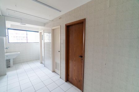 Apartamento para alugar com 180m², 4 quartos e 4 vagas Apartamento para alugar com 180m², 4 quartos e 4 vagasÁrea de Serviço