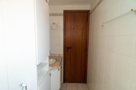 Apartamento para alugar com 180m², 4 quartos e 4 vagas Apartamento para alugar com 180m², 4 quartos e 4 vagasBanheiro da Suíte 2