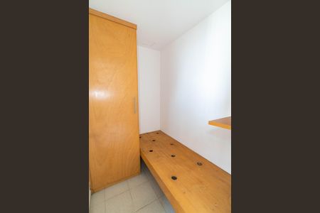 Apartamento para alugar com 180m², 4 quartos e 4 vagas Apartamento para alugar com 180m², 4 quartos e 4 vagasQuarto de Serviço