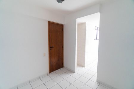 Apartamento para alugar com 180m², 4 quartos e 4 vagas Apartamento para alugar com 180m², 4 quartos e 4 vagasQuarto Reversível