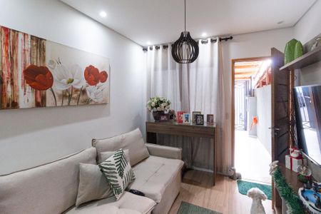 Sala de casa para alugar com 2 quartos, 70m² em Jardim Marilu, Carapicuíba