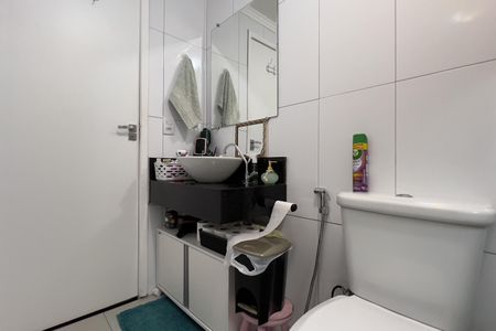 Apartamento à venda com 62m², 2 quartos e 1 vaga Apartamento à venda com 62m², 2 quartos e 1 vagaBanheiro