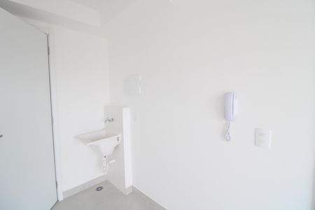 Lavanderia de apartamento para alugar com 1 quarto, 27m² em Jardim Itacolomi, São Paulo