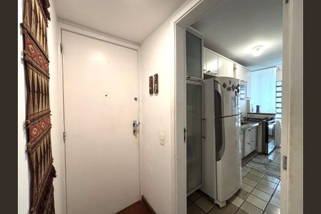 Apartamento para alugar com 79m², 2 quartos e 1 vaga Apartamento para alugar com 79m², 2 quartos e 1 vagaCozinha