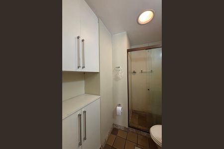 Apartamento para alugar com 79m², 2 quartos e 1 vaga Apartamento para alugar com 79m², 2 quartos e 1 vagaSuíte - banheiro