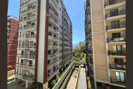 Apartamento para alugar com 79m², 2 quartos e 1 vaga Apartamento para alugar com 79m², 2 quartos e 1 vagaSuíte - vista