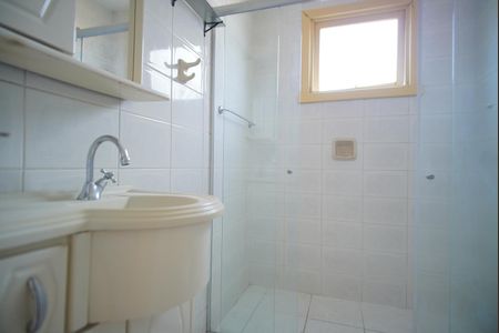 Banheiro Corredor de apartamento à venda com 1 quarto, 43m² em Bom Jesus, Porto Alegre