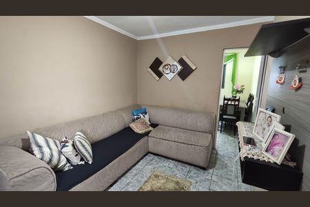 Sala de apartamento para alugar com 2 quartos, 45m² em Parque Dourado, Ferraz de Vasconcelos