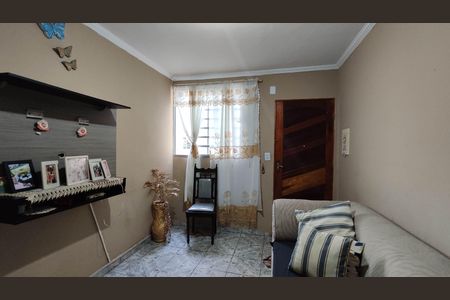 Sala de apartamento para alugar com 2 quartos, 45m² em Parque Dourado, Ferraz de Vasconcelos