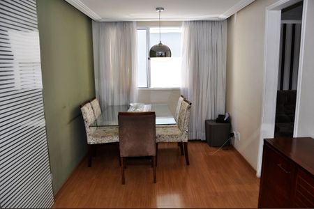 Apartamento à venda com 60m², 3 quartos e 1 vaga Apartamento à venda com 60m², 3 quartos e 1 vagaDetalhe - Sala e Sala de jantar