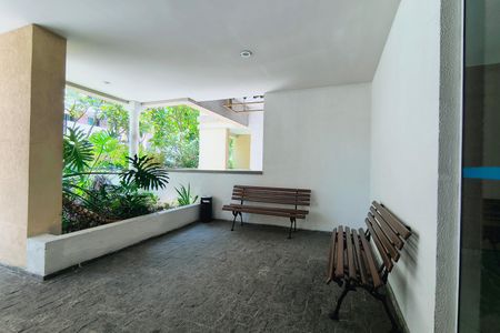 Apartamento à venda com 68m², 2 quartos e 1 vagaÁrea comum