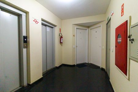 Apartamento à venda com 55m², 2 quartos e 1 vagaHall