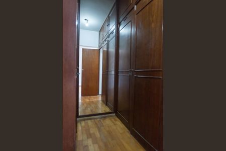 Apartamento para alugar com 230m², 4 quartos e 3 vagasCloset da suíte