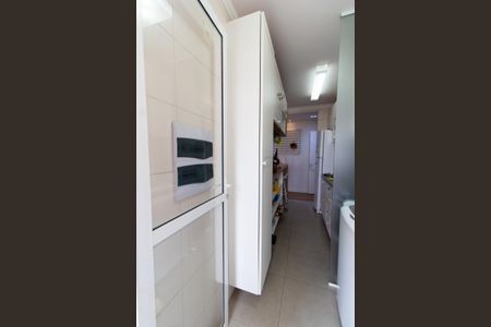 Apartamento à venda com 58m², 2 quartos e 1 vagaÁREA DE SERVIÇO