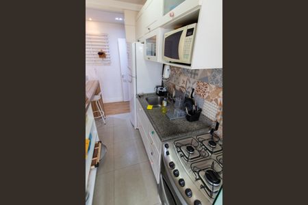 Apartamento à venda com 58m², 2 quartos e 1 vagaCOZINHA