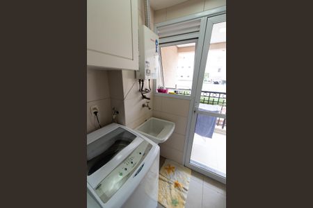 Apartamento à venda com 58m², 2 quartos e 1 vagaÁREA DE SERVIÇO