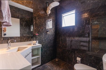 Casa para alugar com 366m², 3 quartos e 6 vagasBanheiro Social