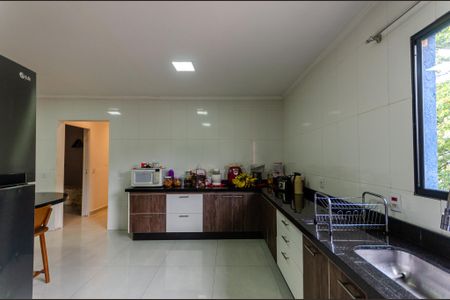 Casa para alugar com 366m², 3 quartos e 6 vagasCozinha
