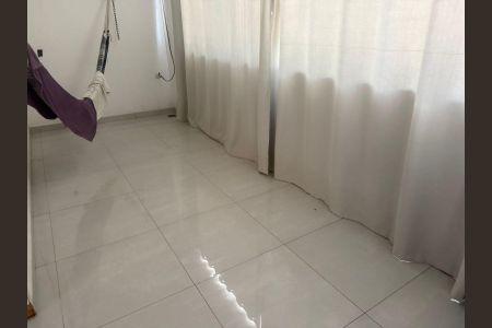 Casa para alugar com 3 quartos, 366m² em Vila Zat, São Paulo