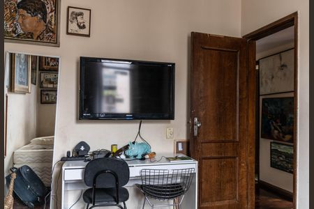 Apartamento à venda com 129m², 4 quartos e 2 vagasQuarto 2