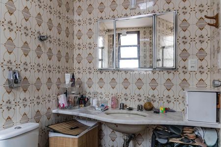 Apartamento à venda com 129m², 4 quartos e 2 vagasBanheiro da Suíte