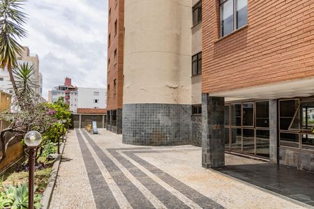 Apartamento à venda com 129m², 4 quartos e 2 vagasÁrea externa