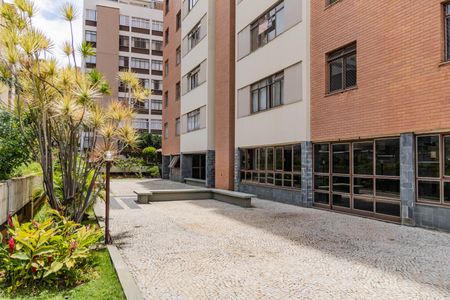 Apartamento à venda com 129m², 4 quartos e 2 vagasÁrea externa