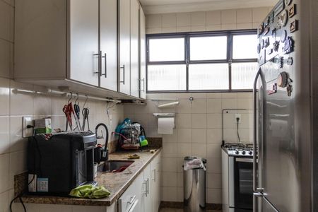 Apartamento à venda com 129m², 4 quartos e 2 vagasCozinha