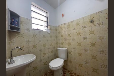 Banheiro de kitnet/studio para alugar com 1 quarto, 28m² em Jardim Rosa de Franca, Guarulhos