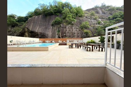 Apartamento à venda com 128m², 2 quartos e 1 vaga