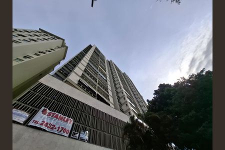 Apartamento à venda com 128m², 2 quartos e 1 vagaFachada