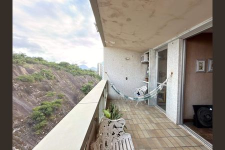 Apartamento à venda com 128m², 2 quartos e 1 vaga