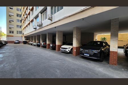 Apartamento para alugar com 63m², 1 quarto e 1 vaga Apartamento para alugar com 63m², 1 quarto e 1 vagaGaragem