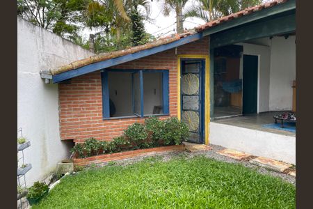 Casa de condomínio para alugar com 581m², 4 quartos e 3 vagas Casa de condomínio para alugar com 581m², 4 quartos e 3 vagasQuintal