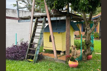 Casa de condomínio para alugar com 581m², 4 quartos e 3 vagas Casa de condomínio para alugar com 581m², 4 quartos e 3 vagasQuintal