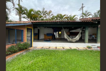 Casa de condomínio para alugar com 581m², 4 quartos e 3 vagas Casa de condomínio para alugar com 581m², 4 quartos e 3 vagasQuintal