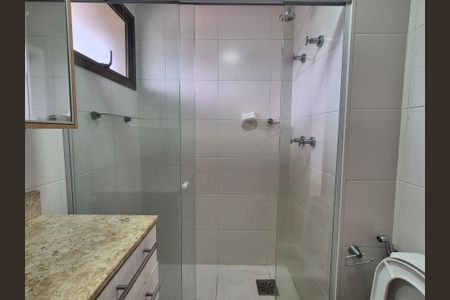 Apartamento à venda com 117m², 3 quartos e 2 vagas Apartamento à venda com 117m², 3 quartos e 2 vagasBanheiro da Suíte