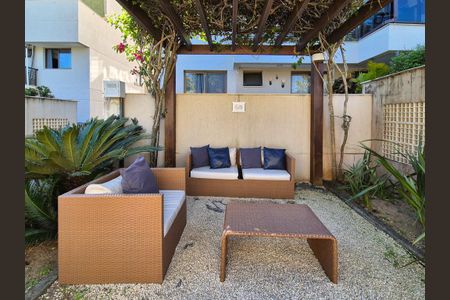 Apartamento à venda com 117m², 3 quartos e 2 vagas Apartamento à venda com 117m², 3 quartos e 2 vagasÁrea comum