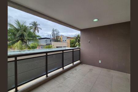 Apartamento à venda com 117m², 3 quartos e 2 vagas Apartamento à venda com 117m², 3 quartos e 2 vagasVaranda