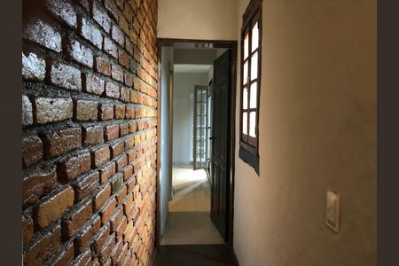 Casa de condomínio para alugar com 150m², 3 quartos e 4 vagasCorredor