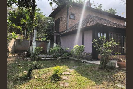 Casa de condomínio para alugar com 150m², 3 quartos e 4 vagasÁrea externa