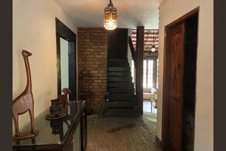 Casa de condomínio para alugar com 150m², 3 quartos e 4 vagasSala