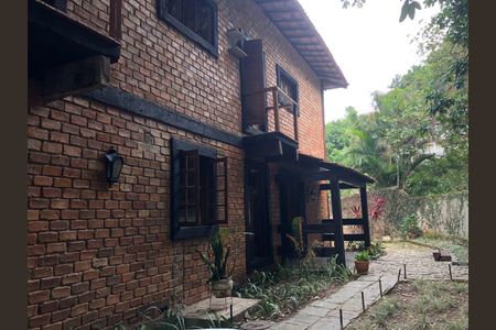 Casa de condomínio para alugar com 150m², 3 quartos e 4 vagasÁrea externa