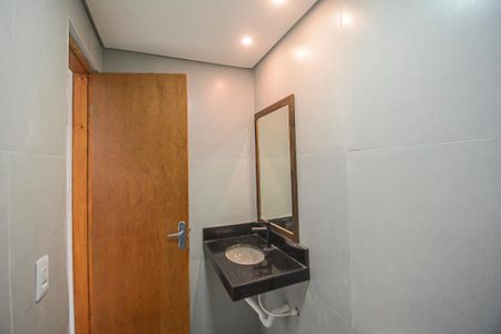 Studio para alugar com 32m², 1 quarto e sem vaga Studio para alugar com 32m², 1 quarto e sem vagaBanheiro