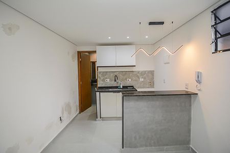 Studio para alugar com 32m², 1 quarto e sem vaga Studio para alugar com 32m², 1 quarto e sem vagaCozinha e Área de Serviço