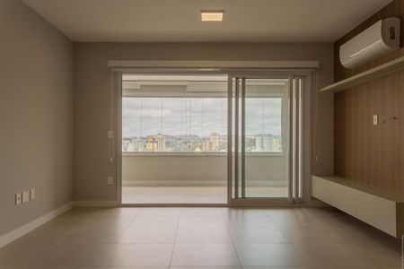 Apartamento para alugar com 137m², 3 quartos e 3 vagasSala