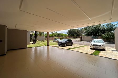 Casa de condomínio para alugar com 629m², 5 quartos e 6 vagasGaragem