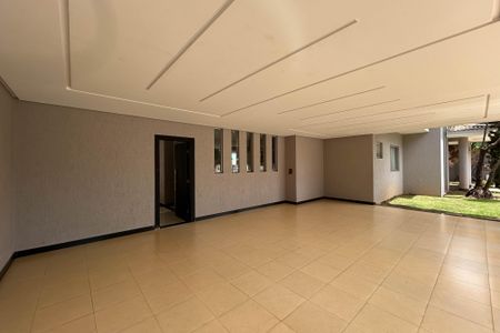 Casa de condomínio para alugar com 629m², 5 quartos e 6 vagasGaragem